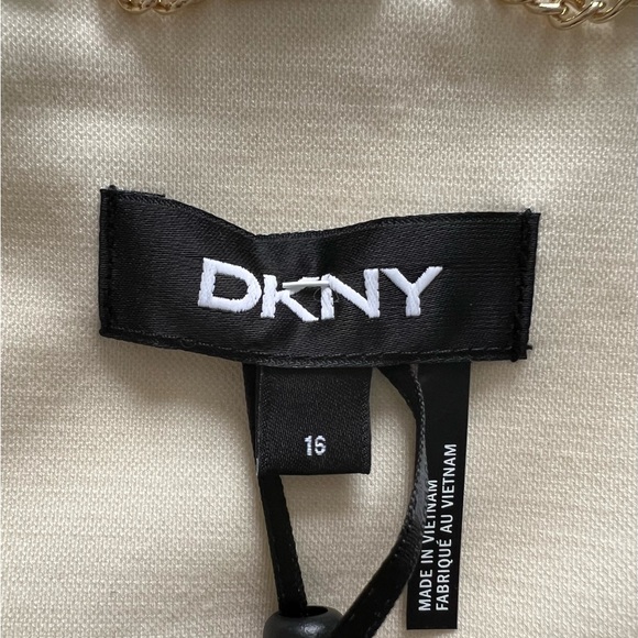 NWT DKNY blazer. - Picture 6 of 8